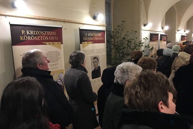 Roll up_Szecseny2 (1)